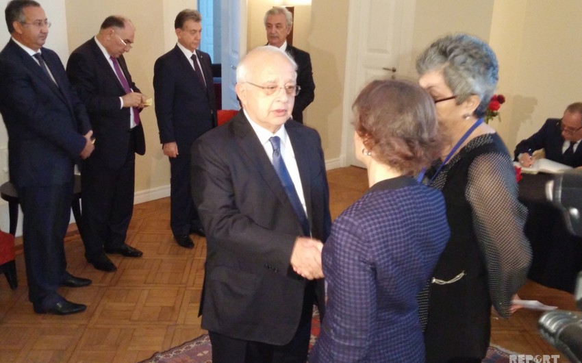 Вице-премьер правительства Азербайджана выразил соболезнования в посольстве Франции - ФОТО