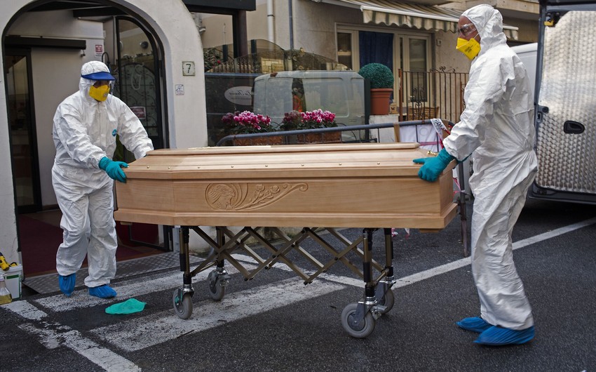 İtaliyada bir gündə 474 nəfər koronavirusdan öldü
