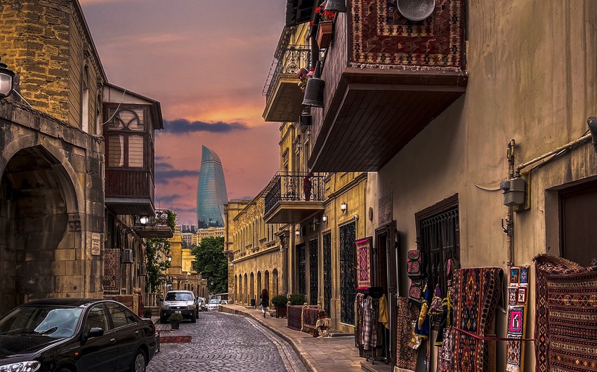 Азербайджан стал страной, наиболее посещаемой российскими туристами в этом году