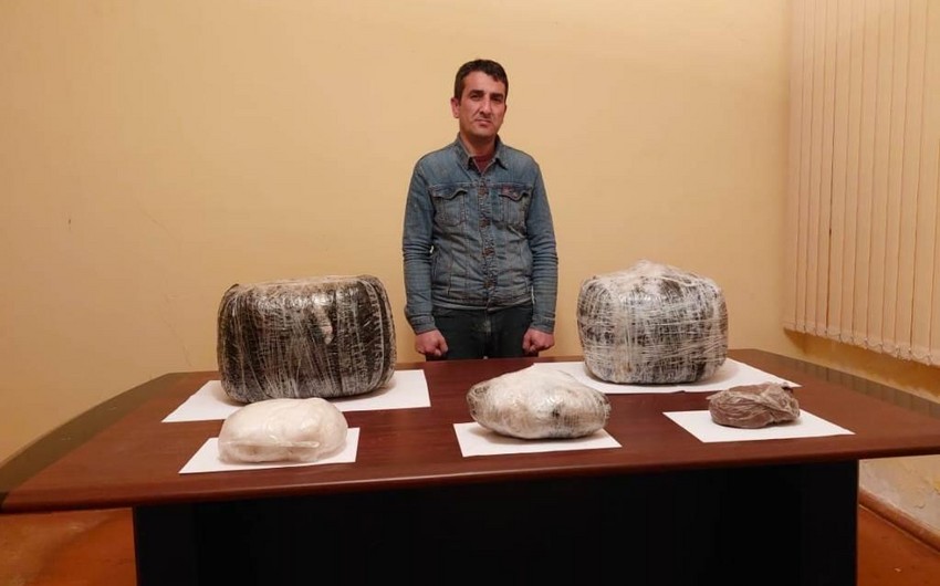 Задержан пытавшийся провезти в Азербайджан контрабандой наркотики