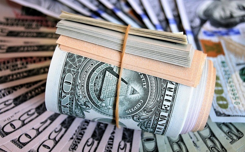 Спрос на доллар в Азербайджане растет