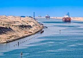 Египет увеличит плату за проход судов по Суэцкому каналу на 15% 