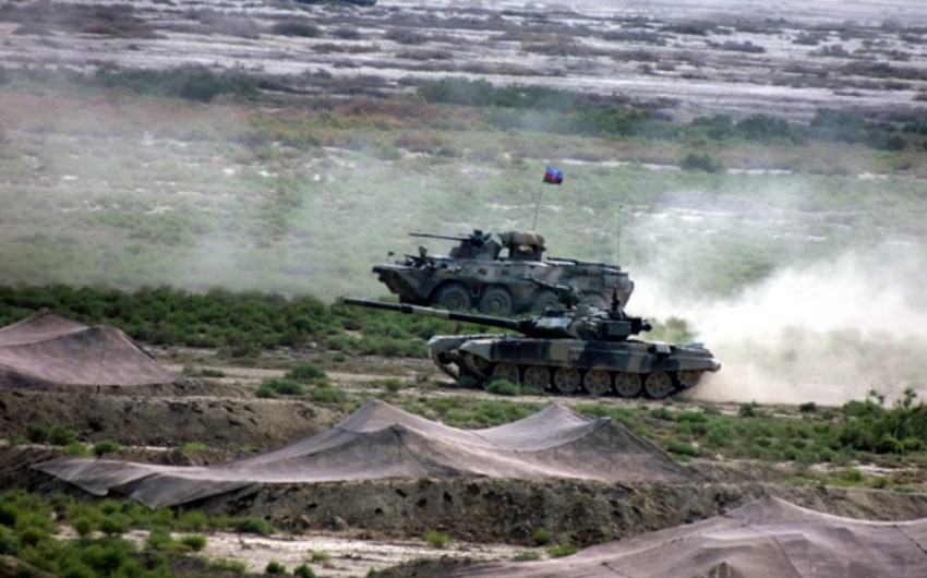 Azərbaycan ordusunun operativ-taktiki təlimləri davam edir - FOTO