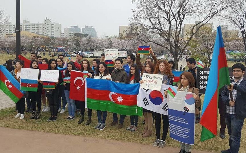 ​Koreyadakı azərbaycanlılar Ermənistanın təxribatına etiraz edib