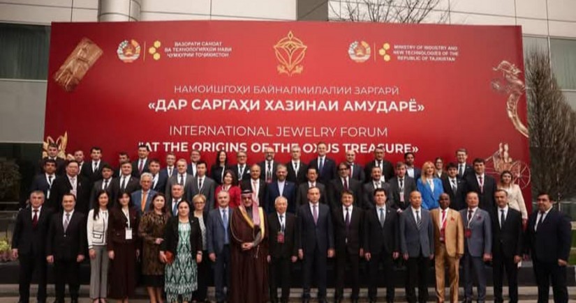 Azərbaycan beynəlxalq mədənçilik və zərgərlik forum-sərgisində iştirak edib