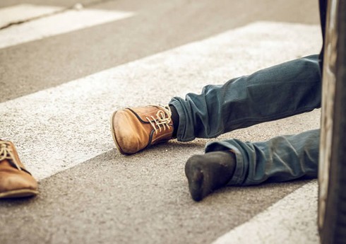 В Балакене микроавтобус насмерть сбил пешехода