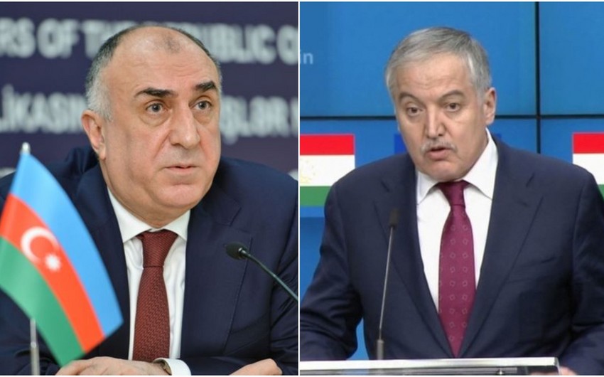 Azerbaijani, Tajik FMs hold phone call