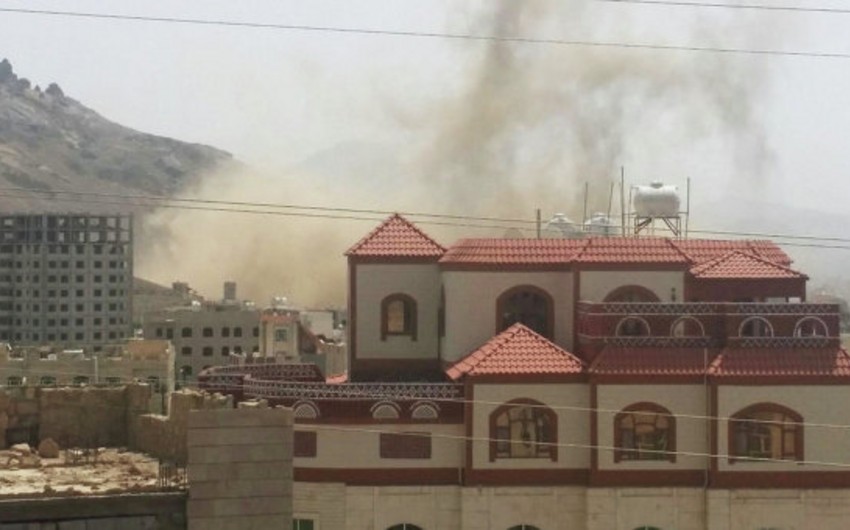 Число жертв авиаударов арабской коалиции в Йемене возросло до 25