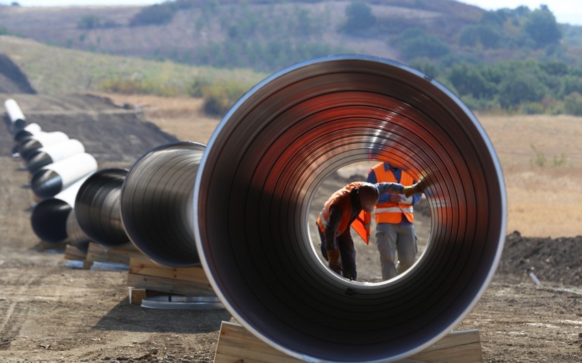 40% of pipes in Greece and Albania laid in ground
