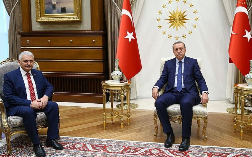 Erdoğan gives AK Party chairman Yıldırım mandate to form new government as PM