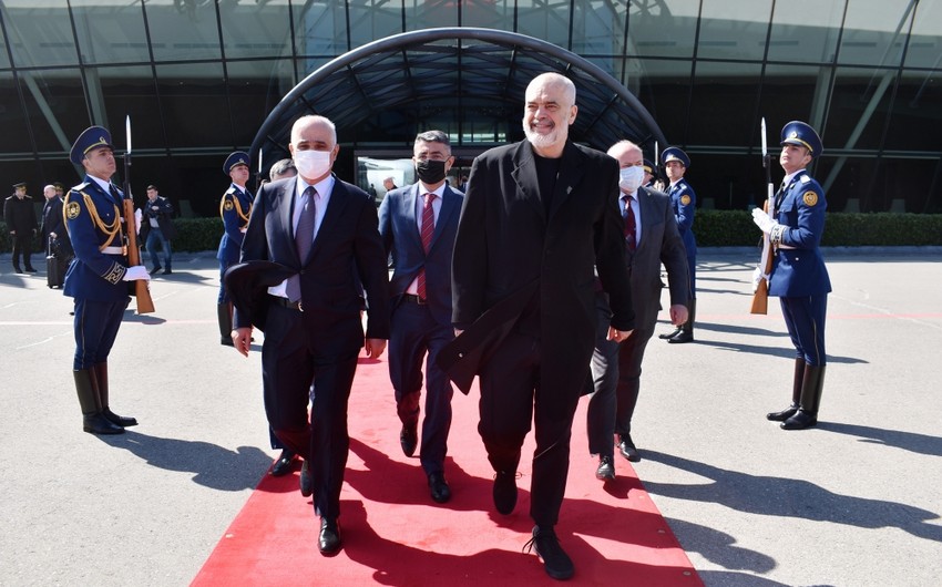 Albanian PM's official visit to Azerbaijan ends