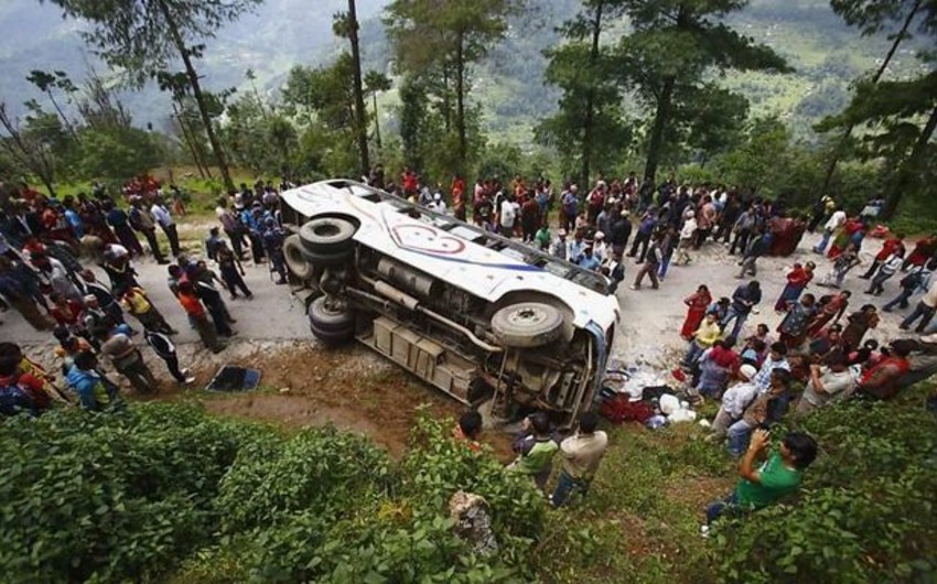В Индонезии 24 человека погибли в результате ДТП с автобусом