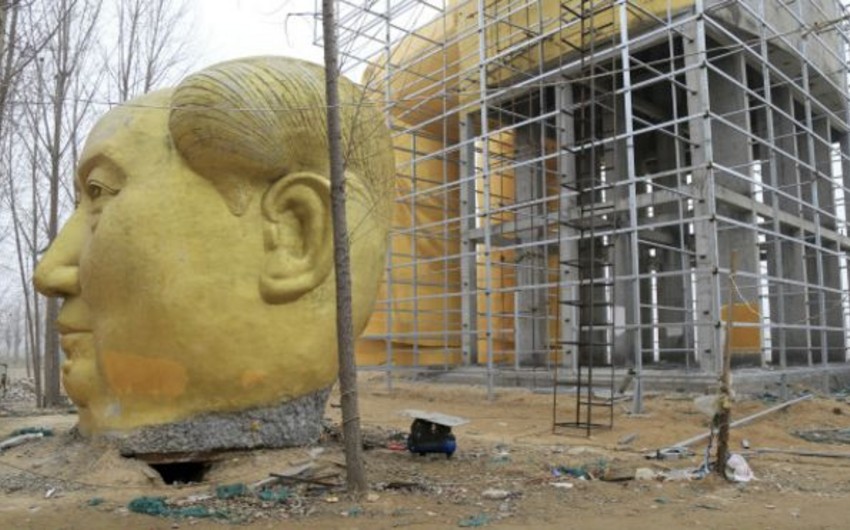 Названа причина сноса гигантской статуи Мао Цзэдуна в Китае