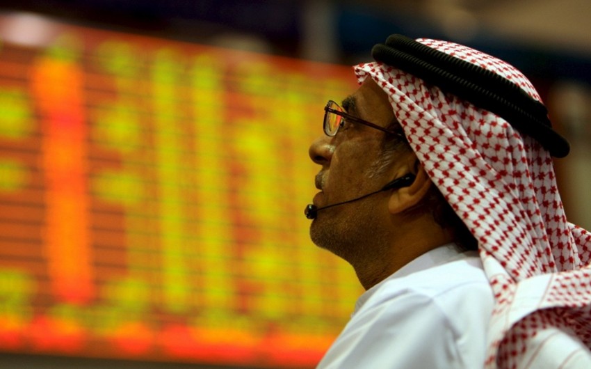 S&P понизило рейтинги Омана и Бахрейна, ухудшило прогноз по рейтингам Саудовской Аравии