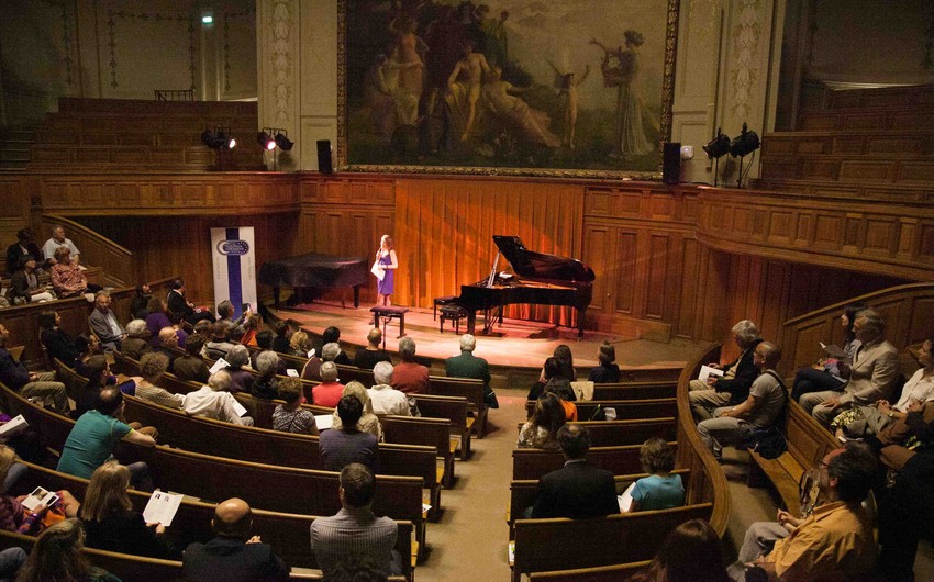 Azərbaycanlı pianoçu Kardinal Reşelye adına tarixi Amfiteatrda konsert verib