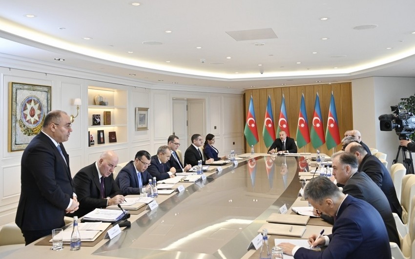 Səfər Mehdiyev: “Ötən il 900 milyon dollara yaxın malların dəyərini aşağı salmağa cəhdlər edilib”
