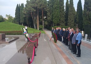 Group of 8th Congress of Journalists participants visit graves of Heydar Aliyev and Hasan Bey Zardabi