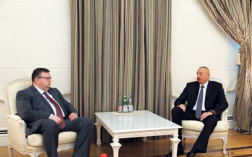 Президент Ильхам Алиев принял главного прокурора Болгарии