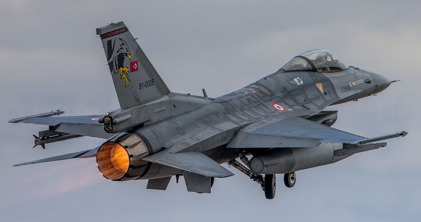 Türkiyə HHQ-yə məxsus 4 “F-16” təyyarəsi patrul xidməti üçün Rumıniyaya göndərilib