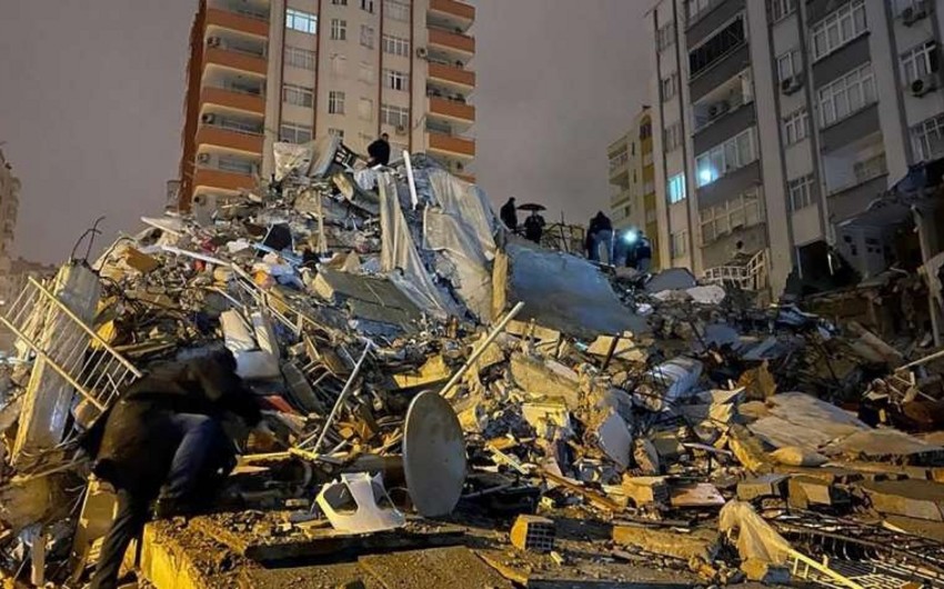 One dead, 103 more injured in earthquakes in eastern Türkiye