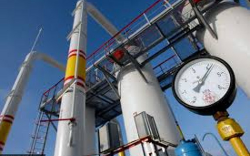 Bloomberg: Газпром планирует экспортировать газ в Украину еще три года