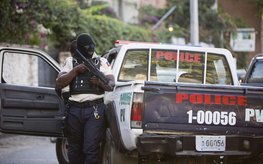 Неизвестные напали на кортеж с послом Чили на Гаити