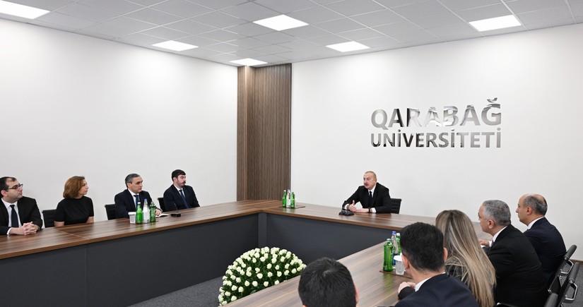 President Ilham Aliyev highlights heroism of soldiers at meeting with students of Garabagh University