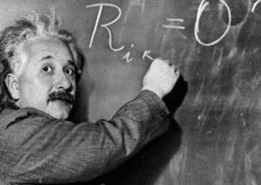 Einstein’s secret to happiness notes up for auction