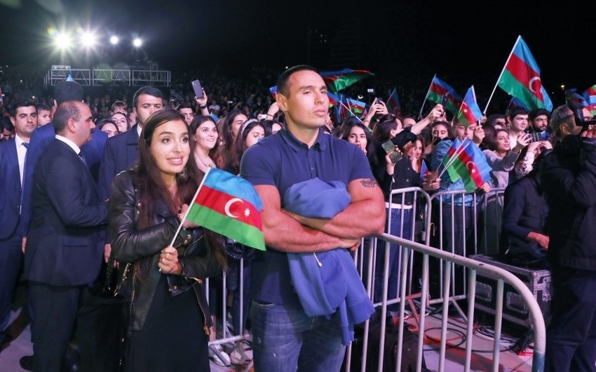 В парке Центра Гейдара Алиева состоялся концерт по случаю Дня независимости Азербайджана
