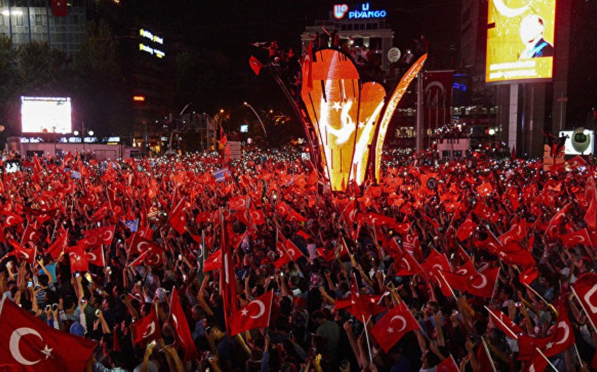 ​Акция в поддержку Эрдогана собрала в Кельне около 40 тыс. человек