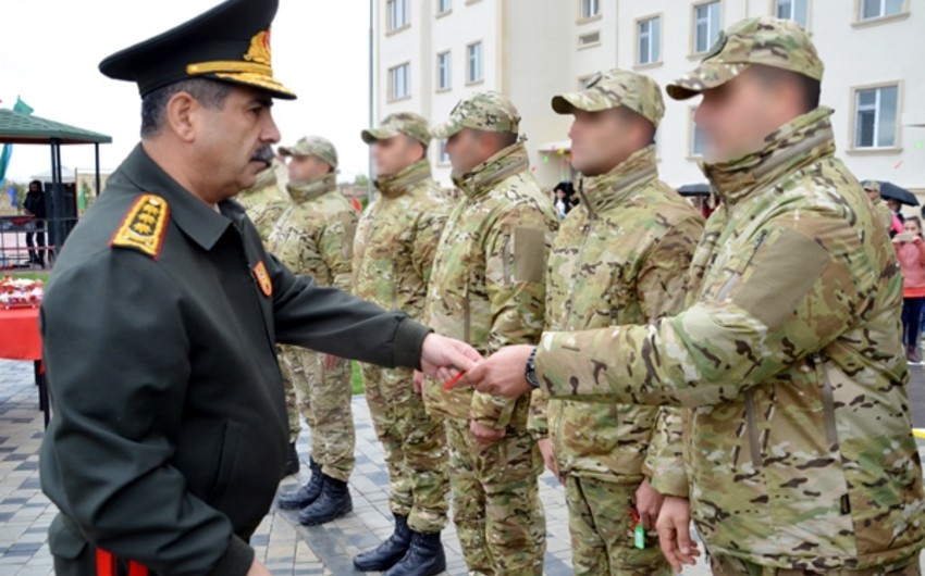 Министр обороны Азербайджана: Наш враг в панике, он боится