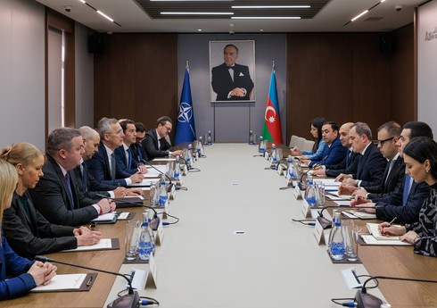 Джейхун Байрамов обсудил с генсеком НАТО мирную повестку между Баку и Ереваном