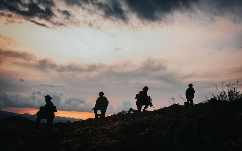 PKK-nın 3 üzvü Türkiyə ordusuna təslim olub