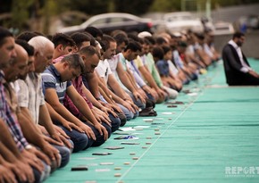 Eid prayer in Baku - PHOTO REPORT