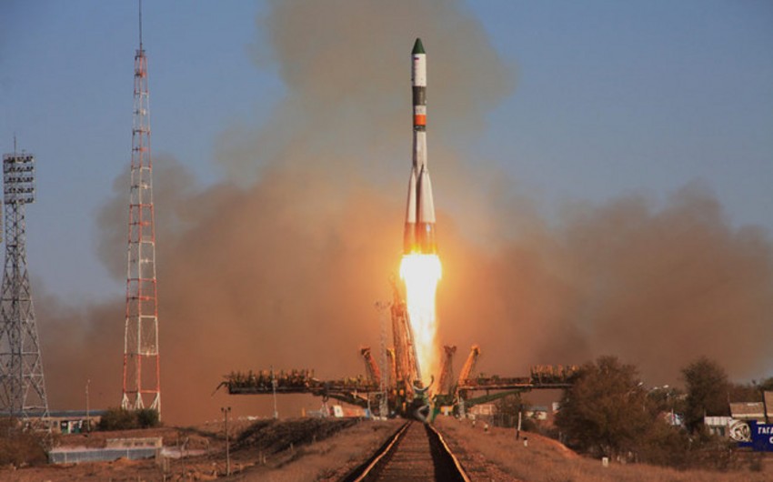 Meksika peykini daşıyan Proton raketi yerə düşüb