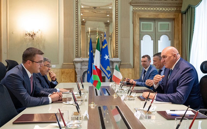 Обсуждены перспективы развития военного сотрудничества между Азербайджаном и Италией