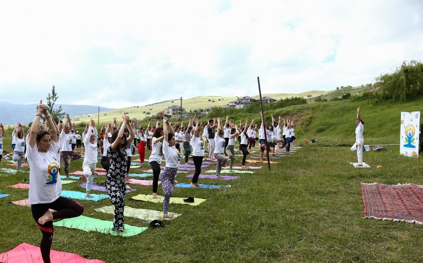 Indian Embassy in Azerbaijan organizes open yoga session in Shamakhi