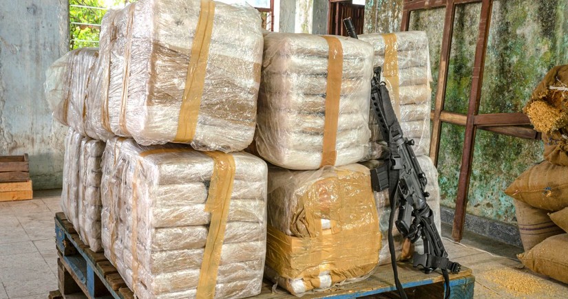 Portuqaliya polisi 6,5 ton kokain daşıyan gəmini saxlayıb