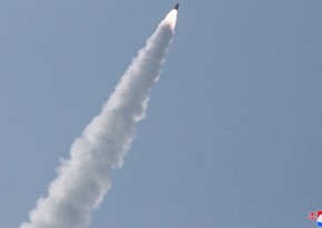 Şimali Koreya yaxın mənzilli iki raket buraxıb
