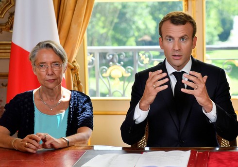 Рейтинги президента и премьера Франции понизились на фоне планов пенсионной реформы