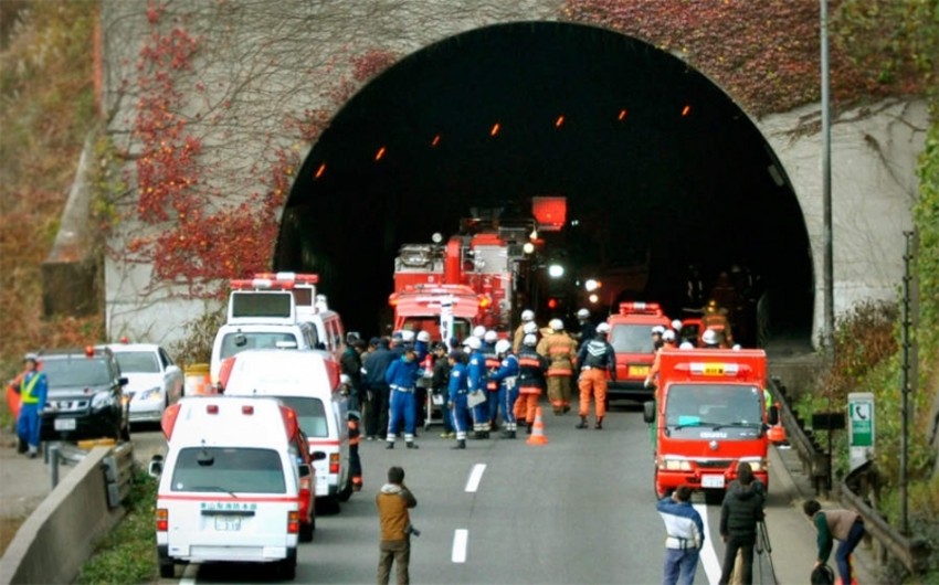 Çində dəmiryolu tunelinin uçması nəticəsində 12 nəfər ölüb