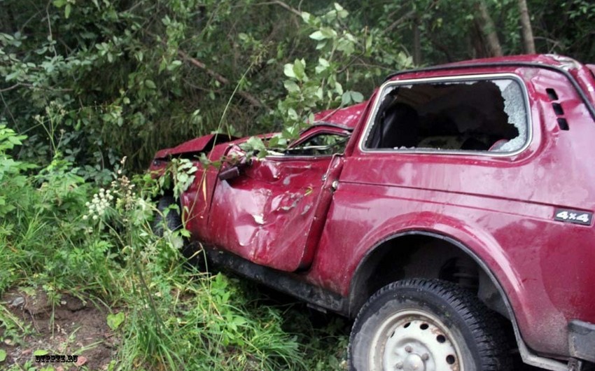 В Дашкесане автомобиль упал в овраг, водитель погиб