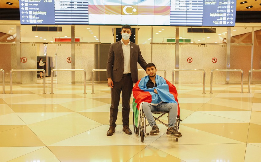 Отправленные в Турцию Фондом YAŞAT 6 раненых ветеранов вернулись на Родину