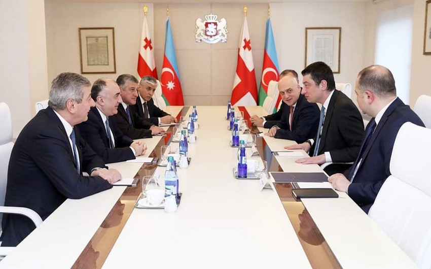 Elmar Mammadyarov discusses state border delimitation process with Georgian PM