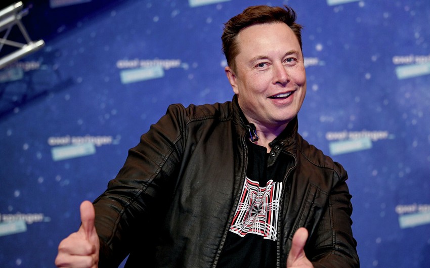 Elon Musk officially becomes homeless