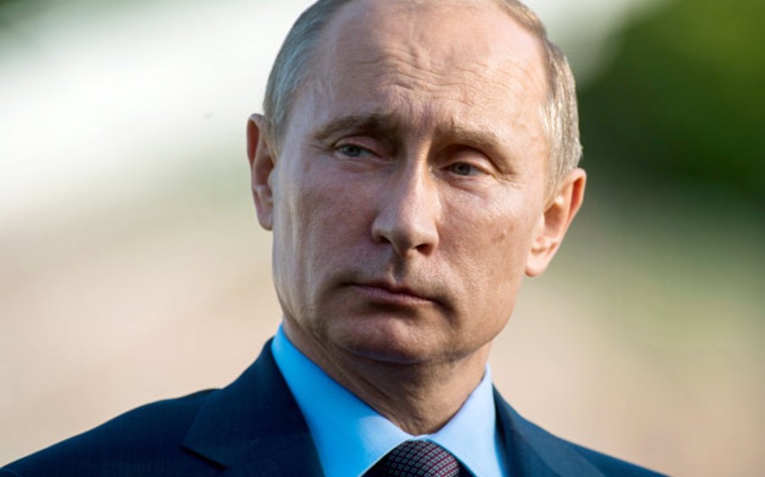 Украина требует разъяснить поездку Путина в Крым