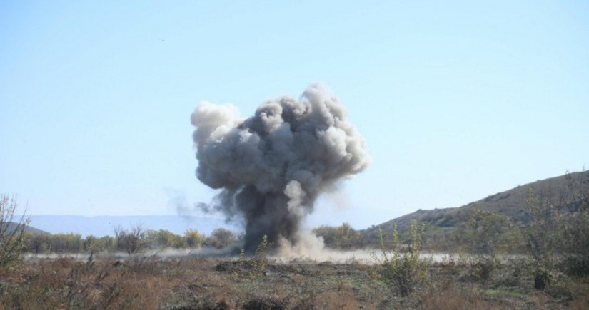 Armenian sappers to defuse mines near Kirants village by detonating them