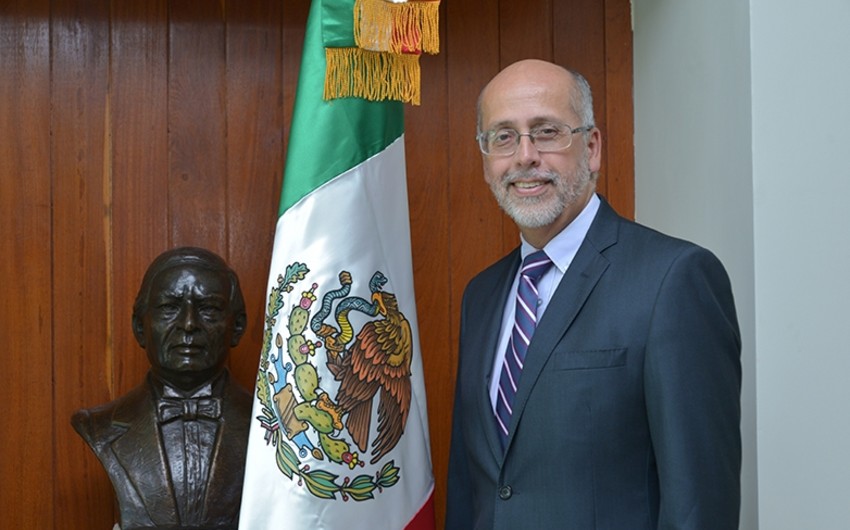 Посол Мексики в Азербайджане встретился с председателем Конституционного суда