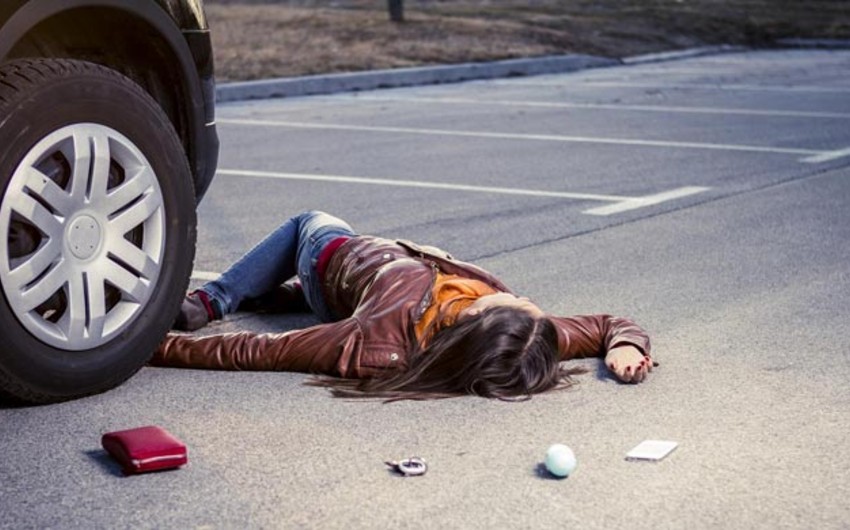 В Баку автомобиль сбил 31-летнюю женщину