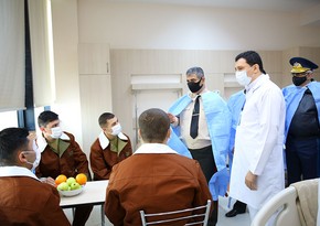 Leadership of Ministry of Defense visits military hospital on Novruz holiday